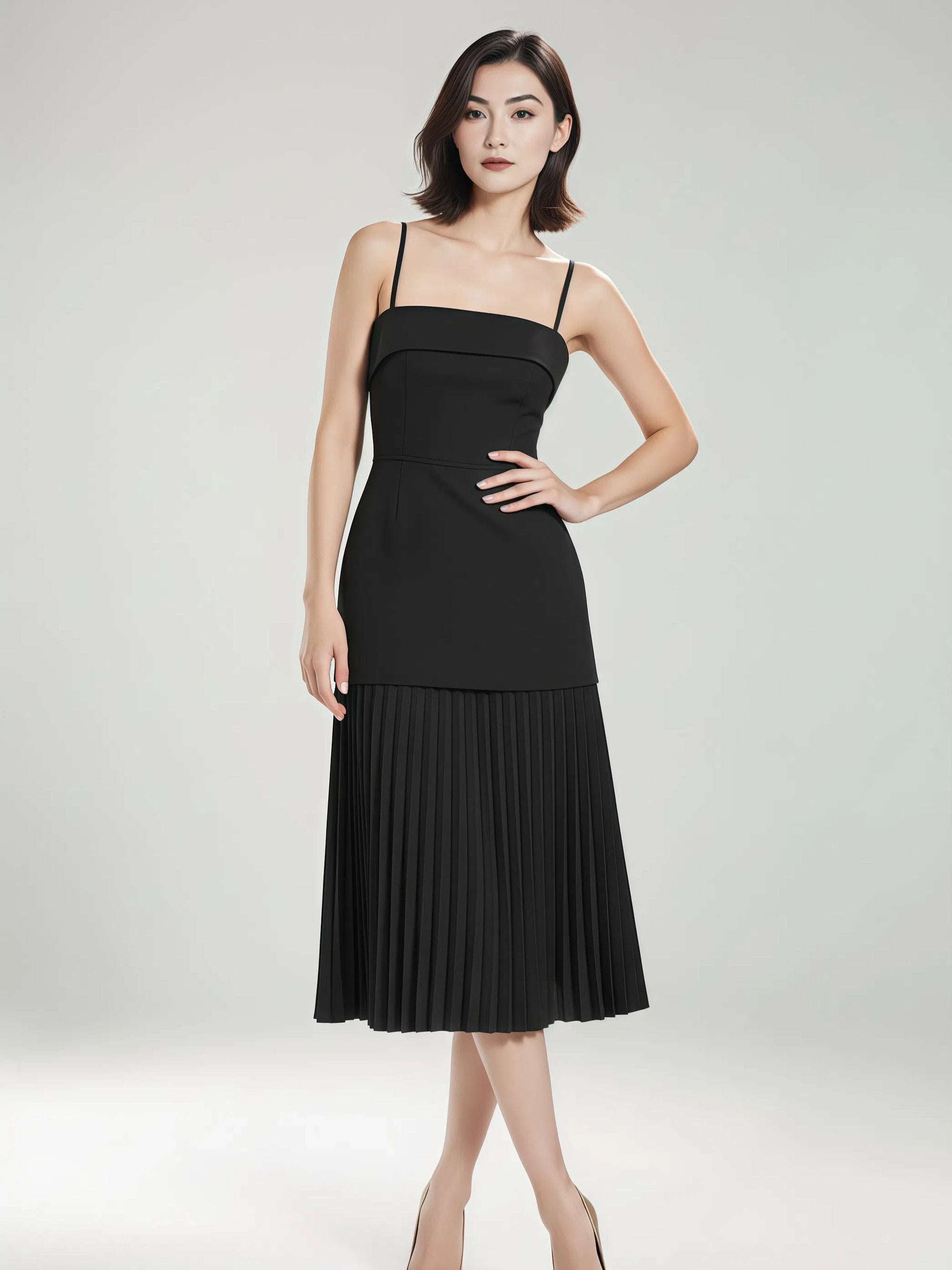 Plisowana sukienka na ramiączkach