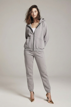 Luźne spodnie dresowe sportowe