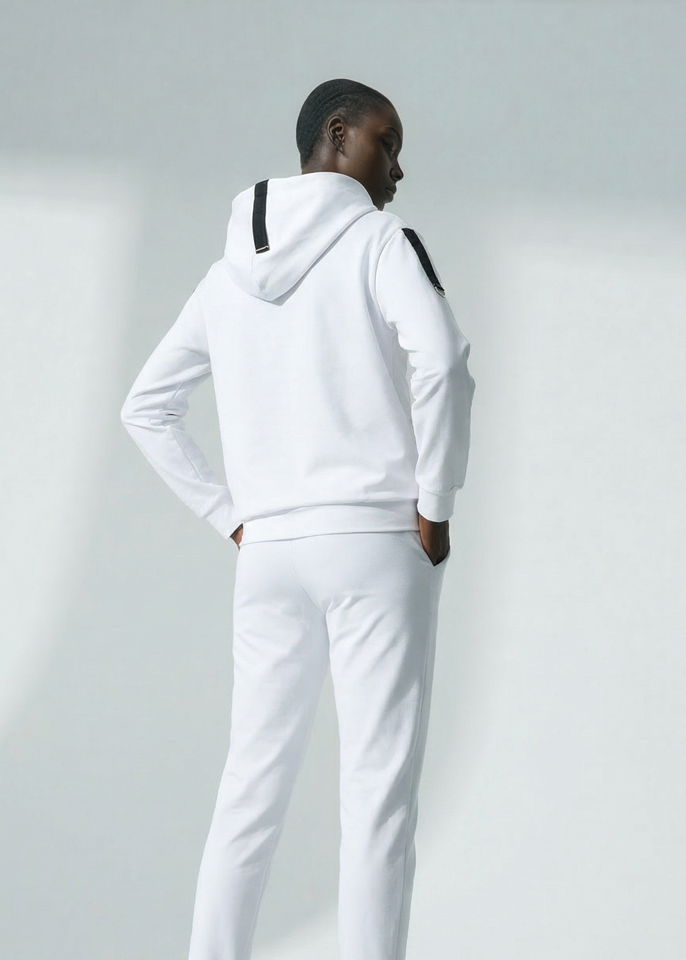 Bluza sportowa kangurka z kapturem