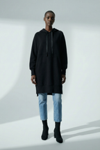 Bluza oversize z rozcięciem po bokach