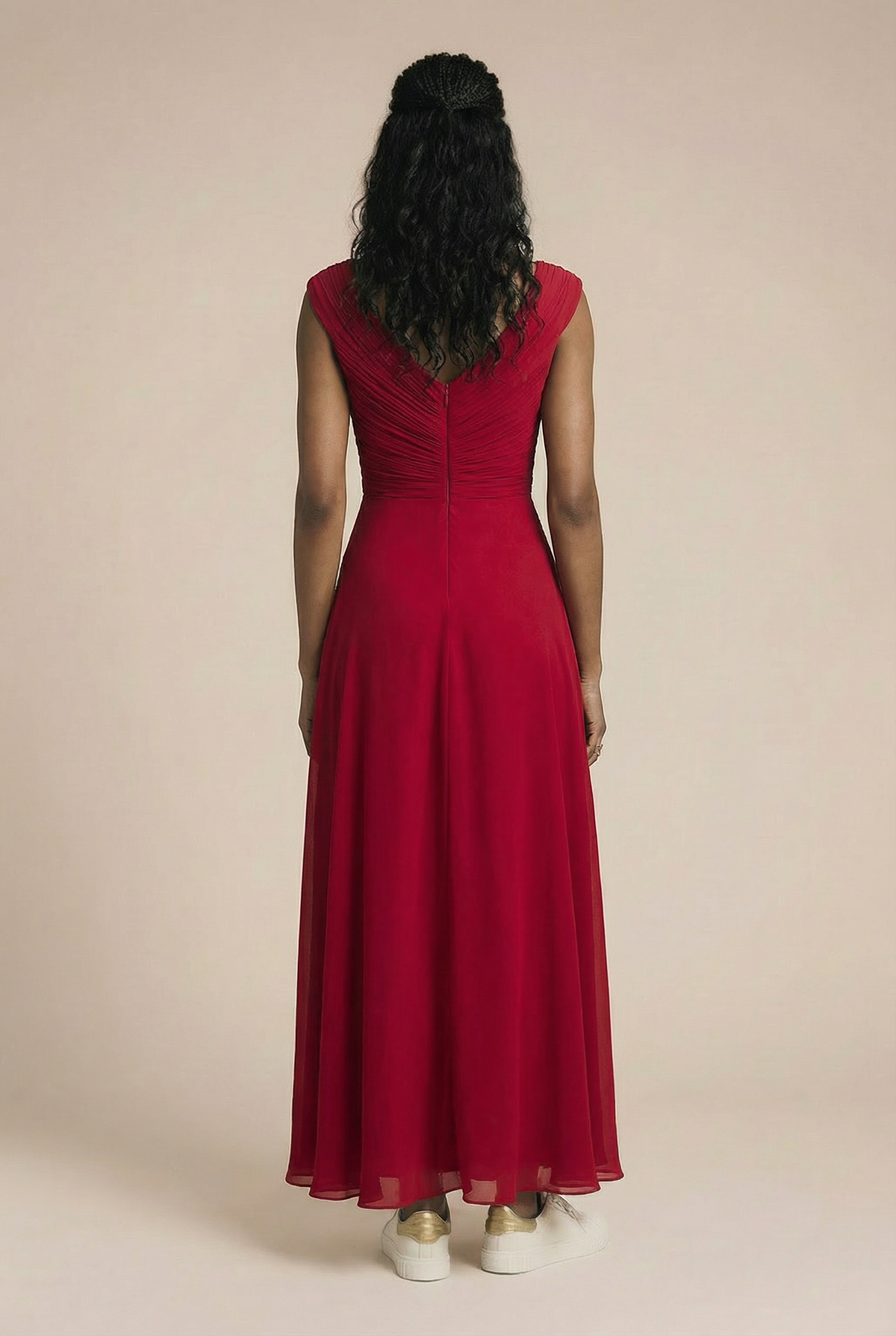 Senat Cut bordowa sukienka na studniówkę 2026