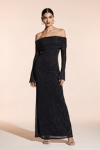Błyszcząca sukienka MAXI z odkrytymi ramionami