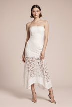 Elegant strapless lace midi dress