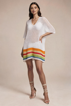 Tunic with a V-neck and ¾ sleeves