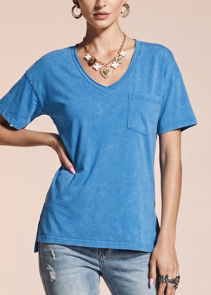 Short-sleeved T-shirt with a pocket