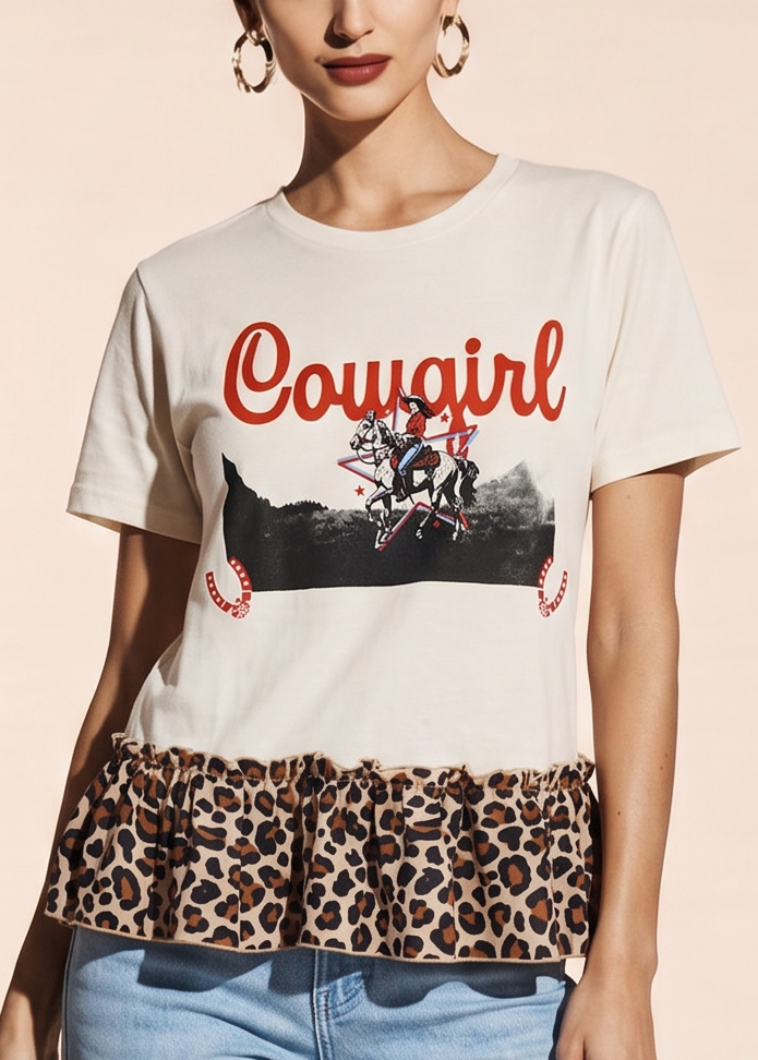 Blouse with a leopard print and ruffles