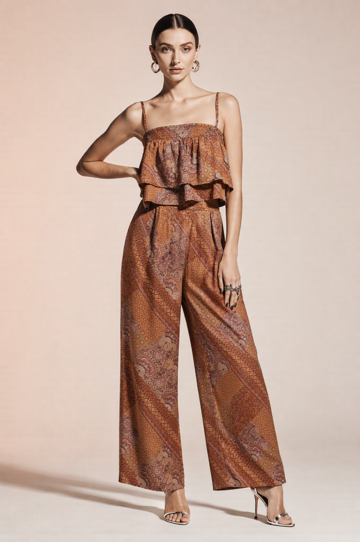 Top boho z falbankami
