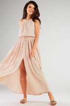 Wiosenna sukienka z rozcięciem na nodze