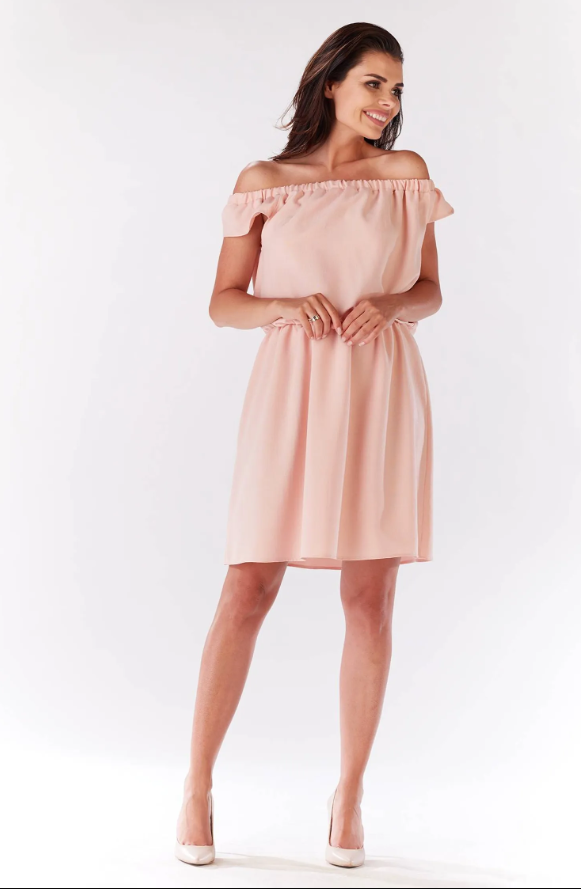 Elegancka sukienka MINI na wiosnę