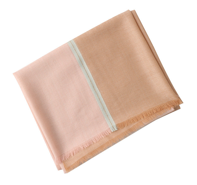 Elegancki jesienno-zimowy szal z kaszmiru