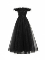 Brokatowa sukienka wieczorowa MAXI z piórami