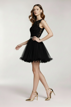 Tiulowa sukienka MINI z podwójnymi ramionami