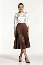 Plisowana spódnica średniej długości