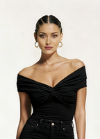 Jednolity top z odkrytymi ramionami