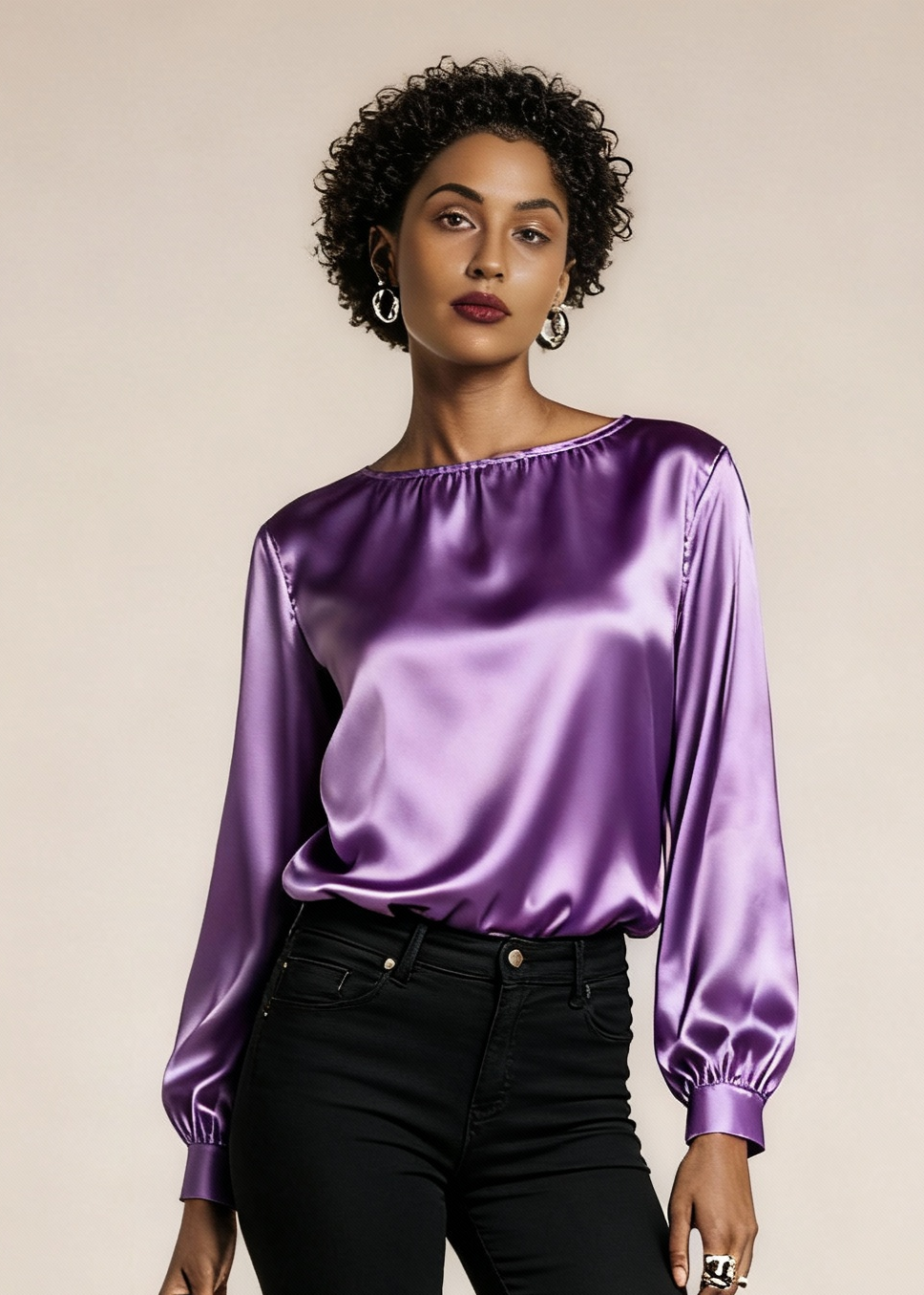 Jedwabna wyjściowa koszulka z połyskiem