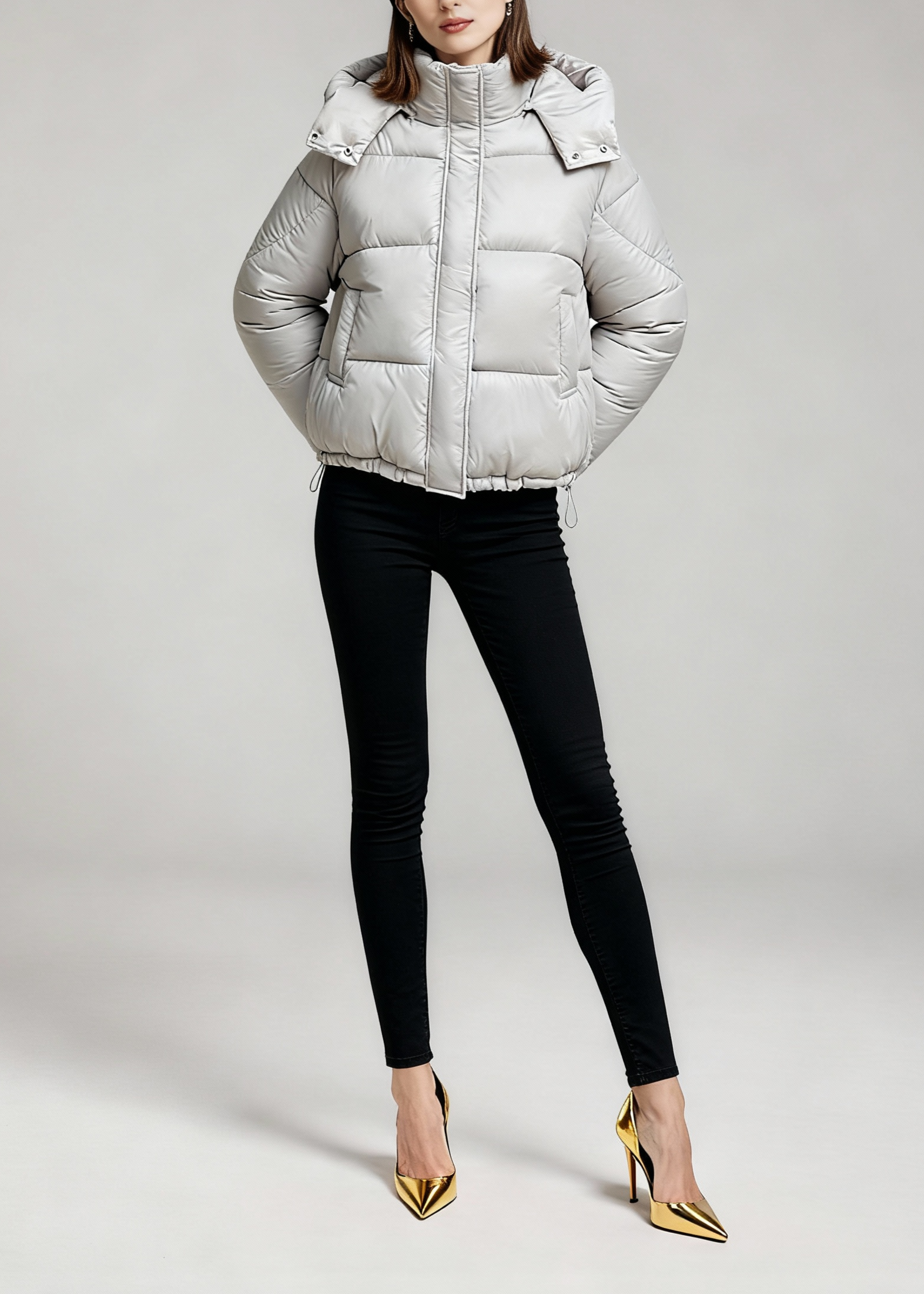 Puszysta krótka kurtka z kapturem