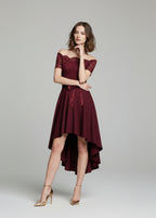 Stylish off-shoulder dress for prom 2026