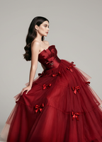 Elegancka krwistoczerwona sukienka na studniówkę 2026