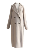 Dwurzędowy płaszcz zapinany na guziki