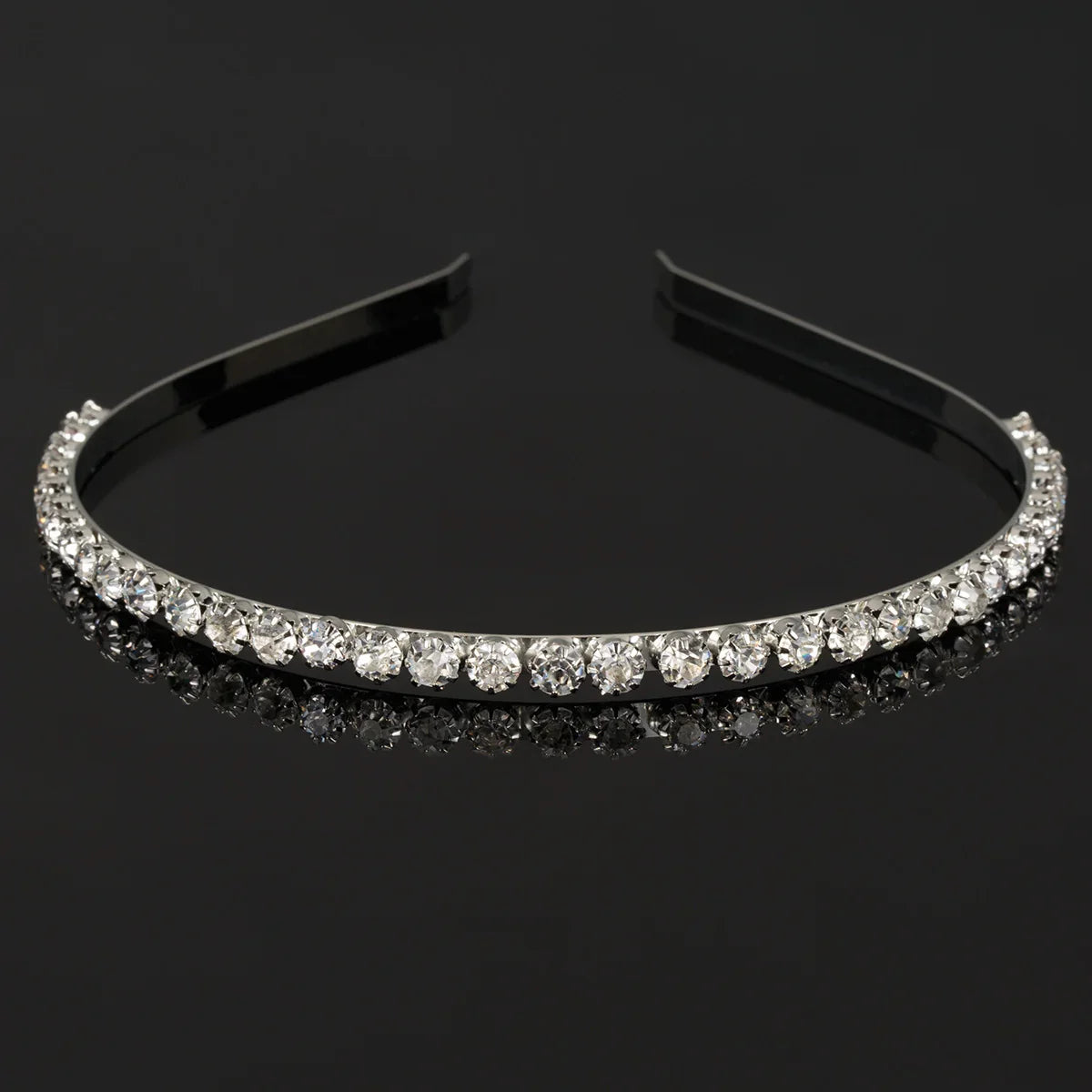 Elegancka opaska z kryształkami