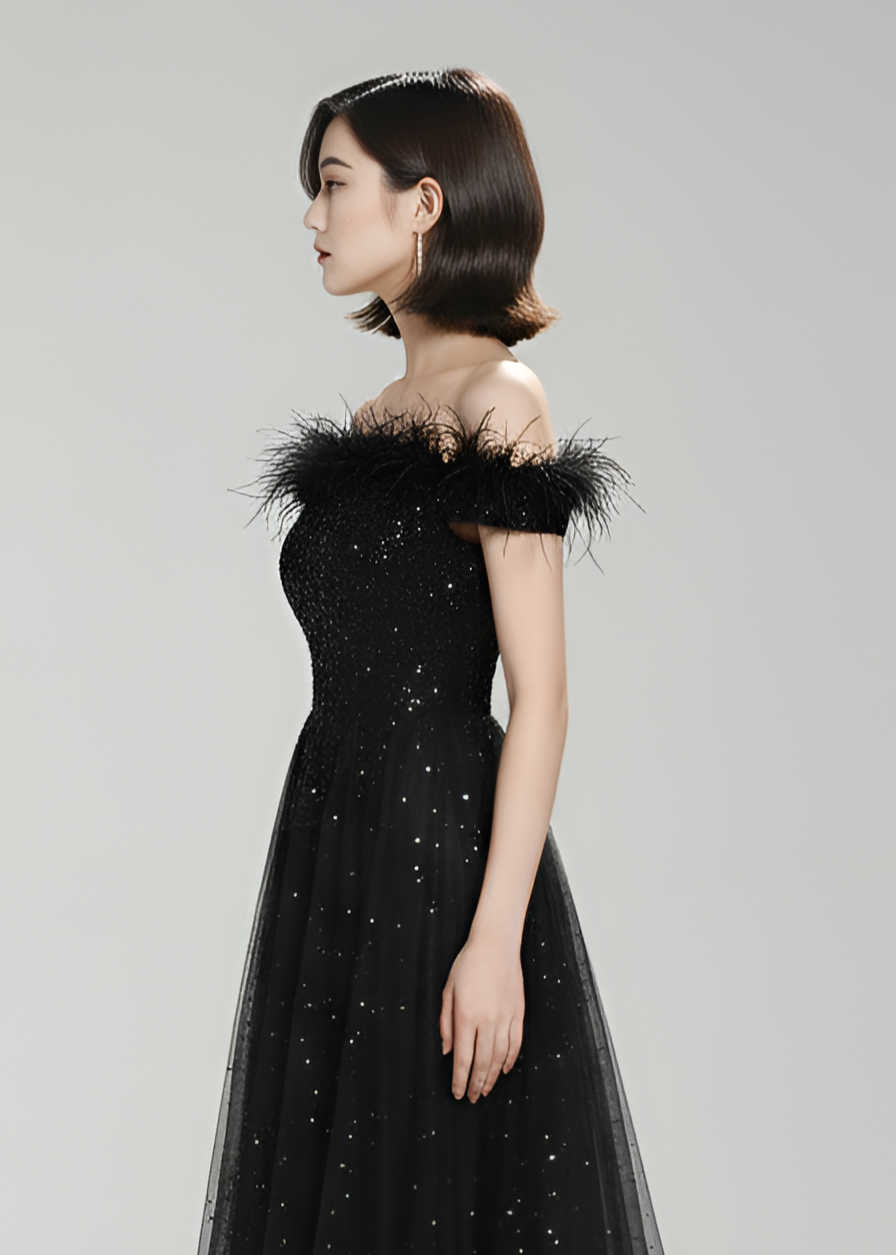 Brokatowa sukienka wieczorowa MAXI z piórami