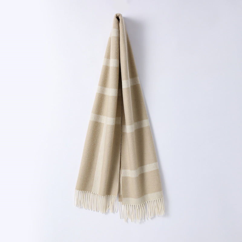 Wełniany żakardowy szalik w geometryczne wzory