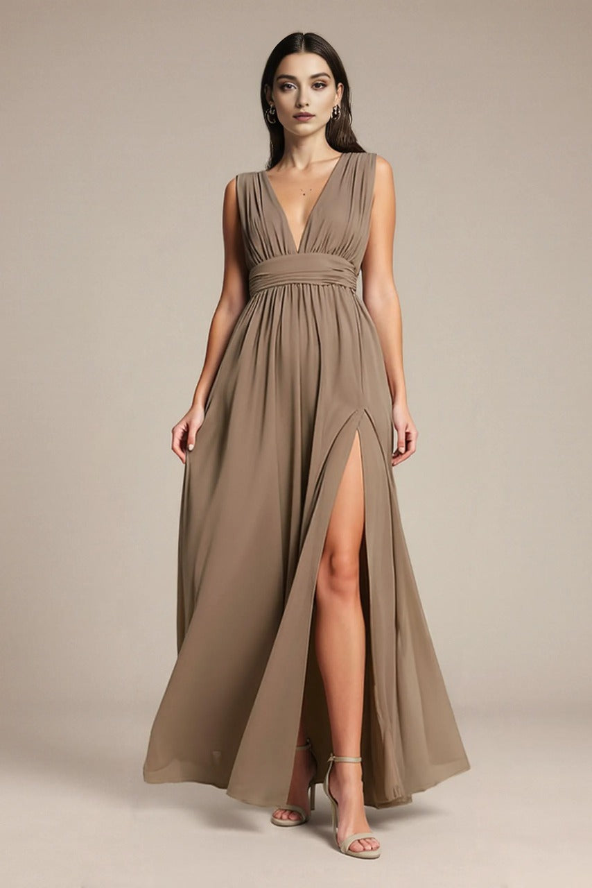 Wyjściowa sukienka MAXI z dekoltem w serek