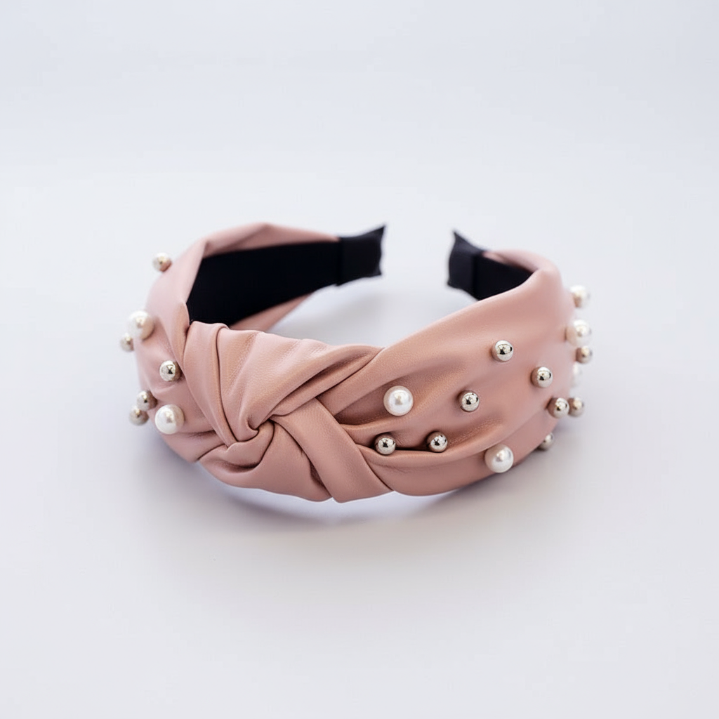 Skórzana opaska na głowę z koralikami i perłami
