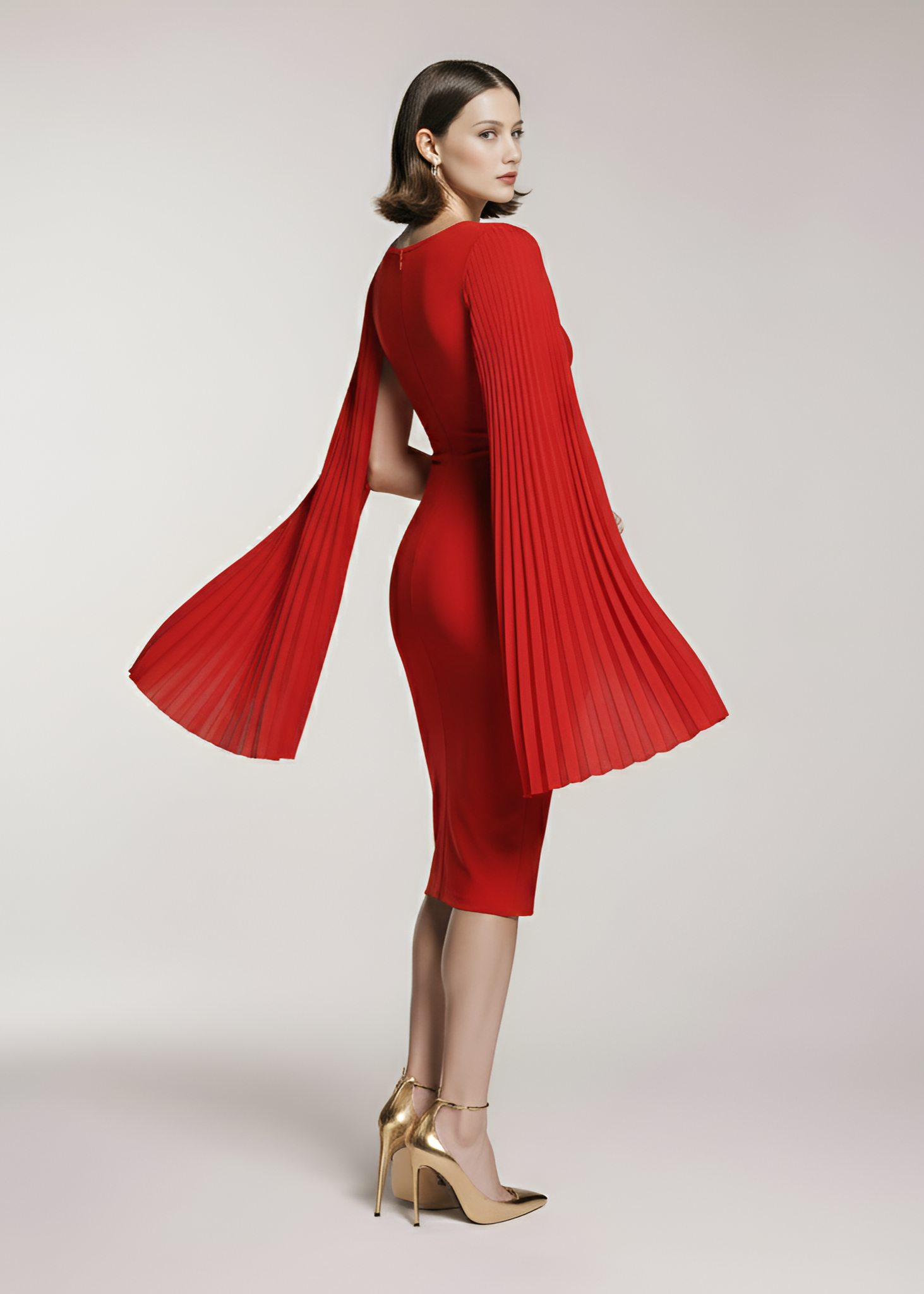 Modna plisowana sukienka typu Cape z peleryną