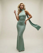 LAURA - Long Dress with Open Back and Elegant Sage Shawl