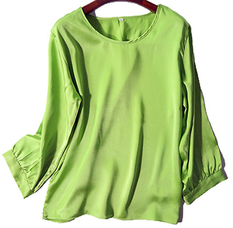 Jedwabna wyjściowa koszulka z połyskiem