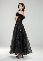 Brokatowa sukienka wieczorowa MAXI z piórami