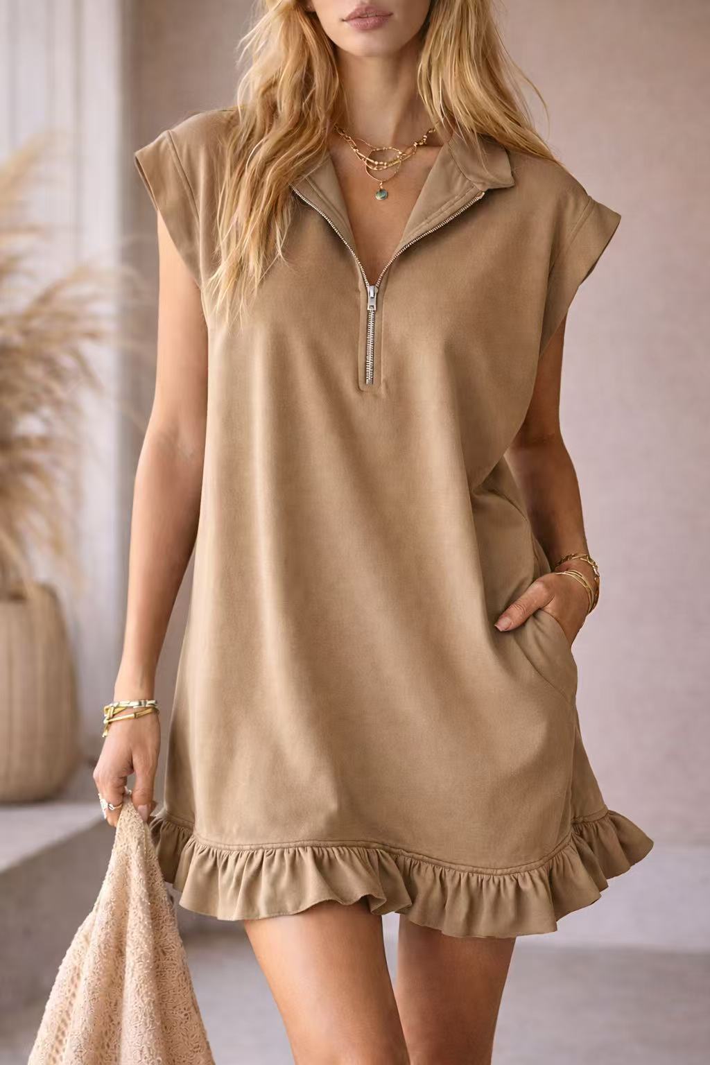 Sukienka letnia V-neck z kieszeniami