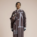 Wełniany żakardowy szalik w geometryczne wzory