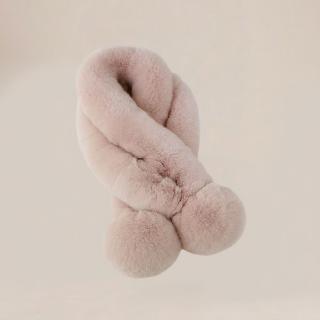 Modny zimowy puchaty szalik