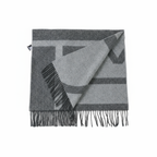 Wełniany żakardowy szalik w geometryczne wzory