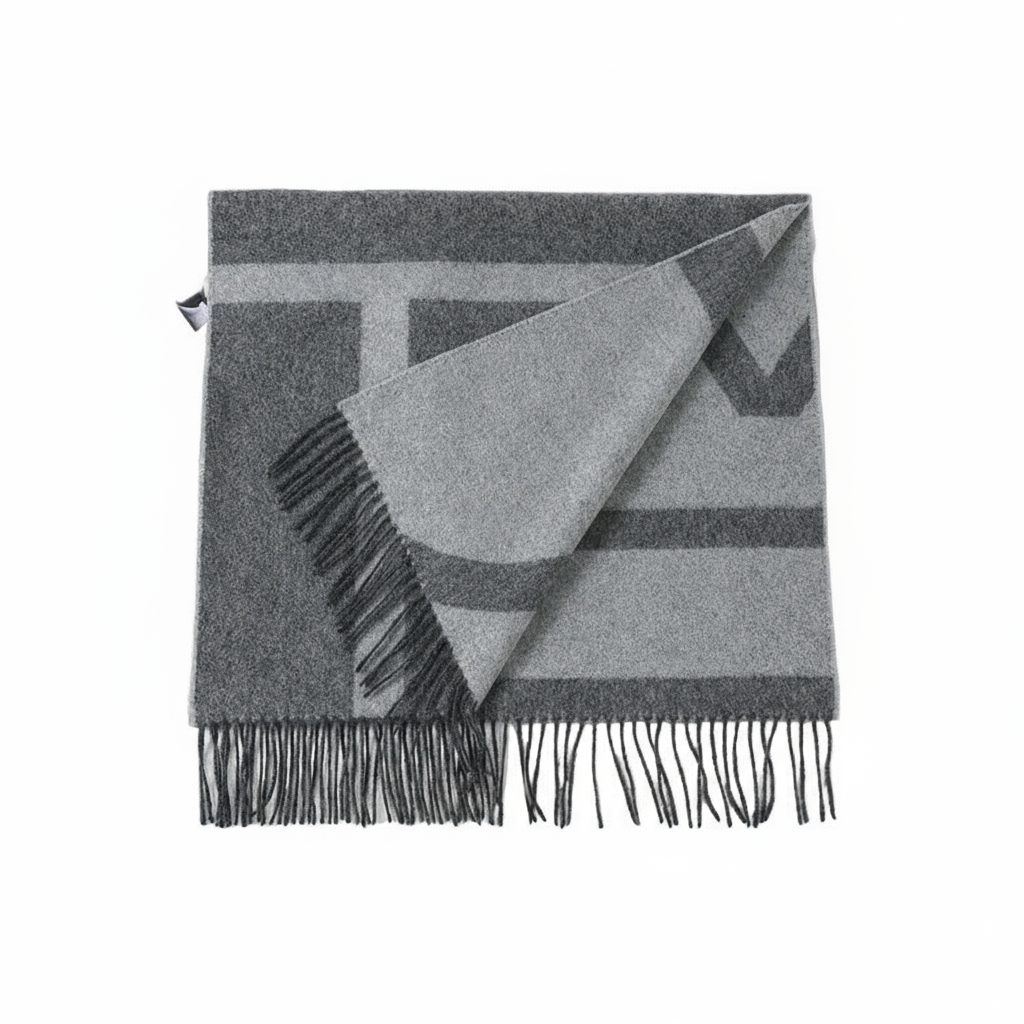 Wełniany żakardowy szalik w geometryczne wzory