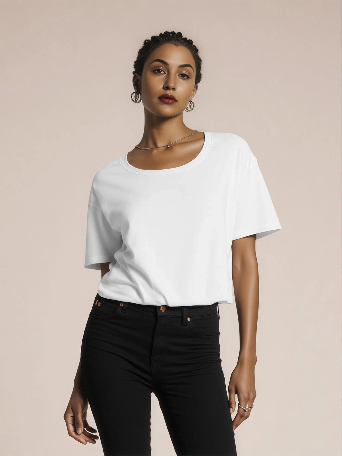 Krótki top z otworem w kształcie serca na plecach