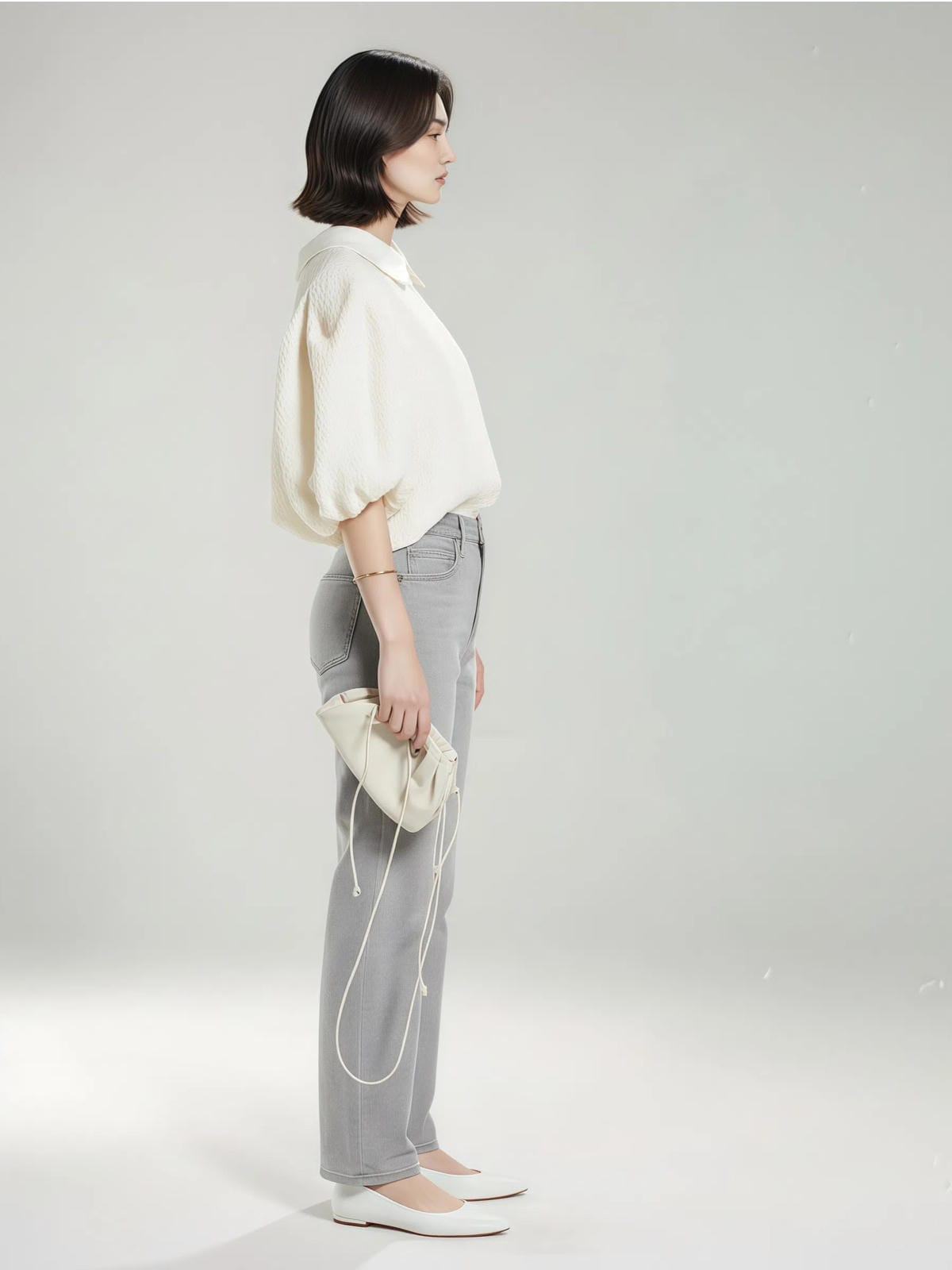 Sweter z bufiastymi rękawami i kołnierzykiem